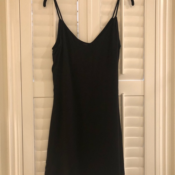 DIVIDEND H&M Dress - Picture 4 of 4